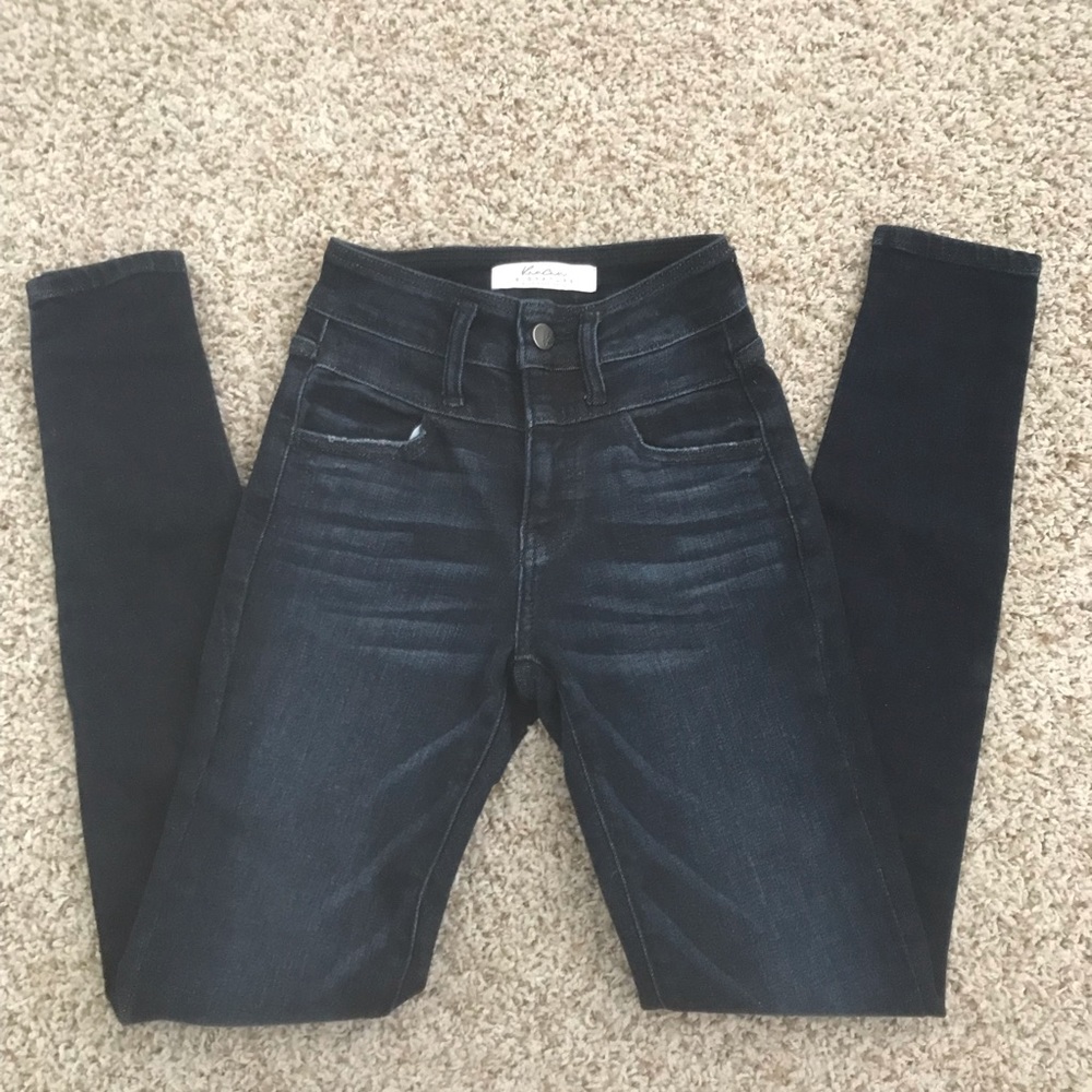 ✨3 FOR $20✨ KanCan High Rise Ankle Skinny Jean 22